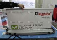 Мобильный стенд Roll -up для компании Legrand