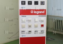 Демонстрационный стенд напольный для компании Legrand