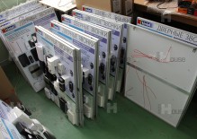 Демонстрационный стенд с электроподключением  для компании Uniel, тираж 200 штук, август -сентябрь 2014